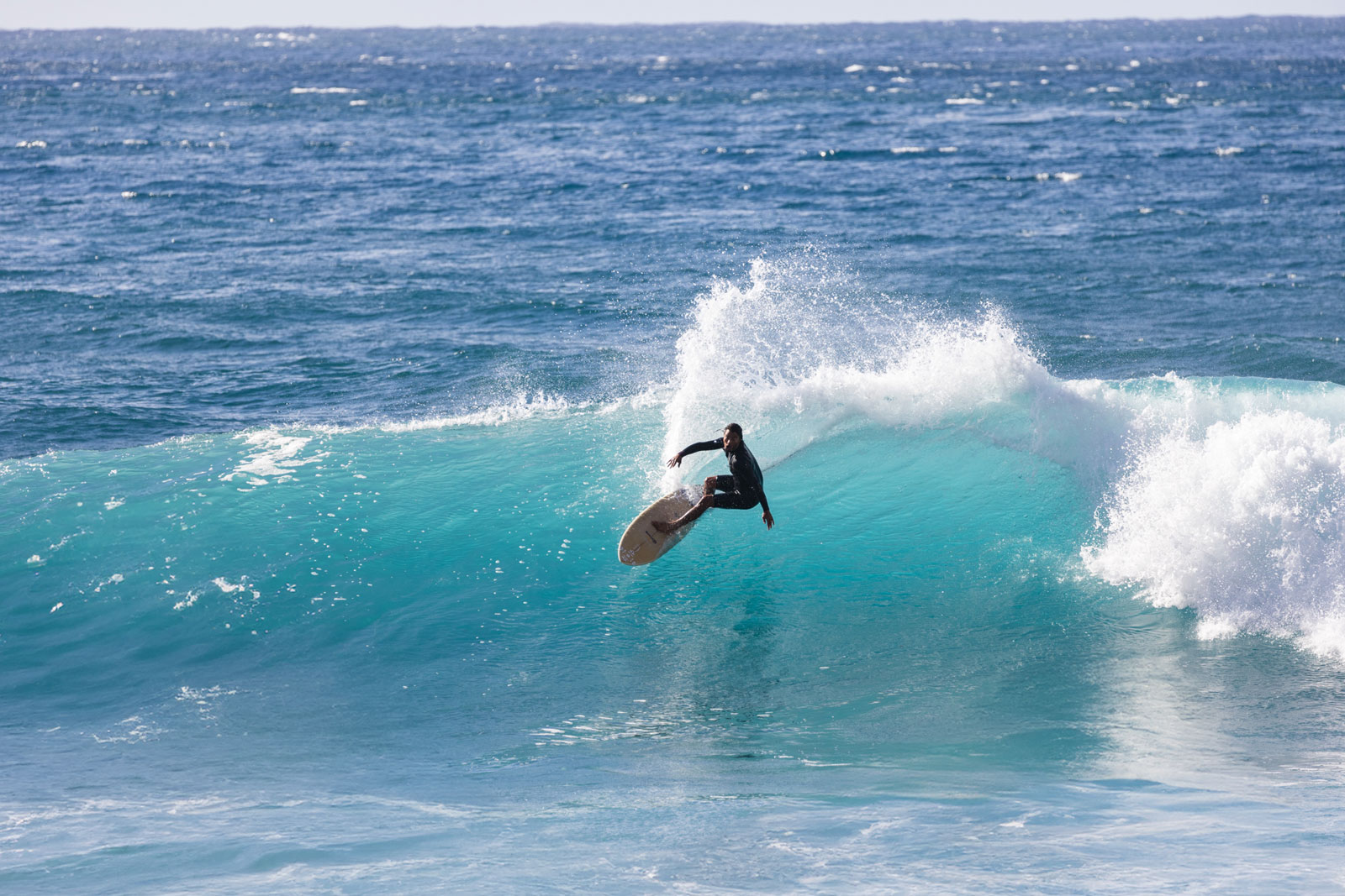 67027b1d13f0197572515b9a Miguel Blanco Surf edit